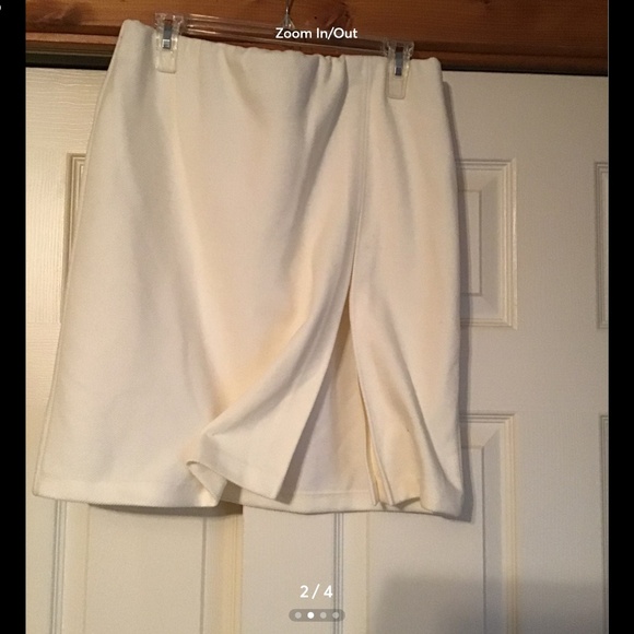 Express A lined mini skirt with side split - Picture 2 of 3